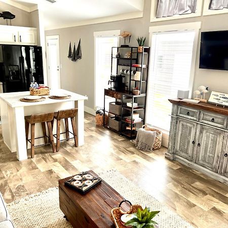 The Little Getaway-Sleeps 4, Firepit, Pet Friendly Villa Pottsboro Eksteriør bilde